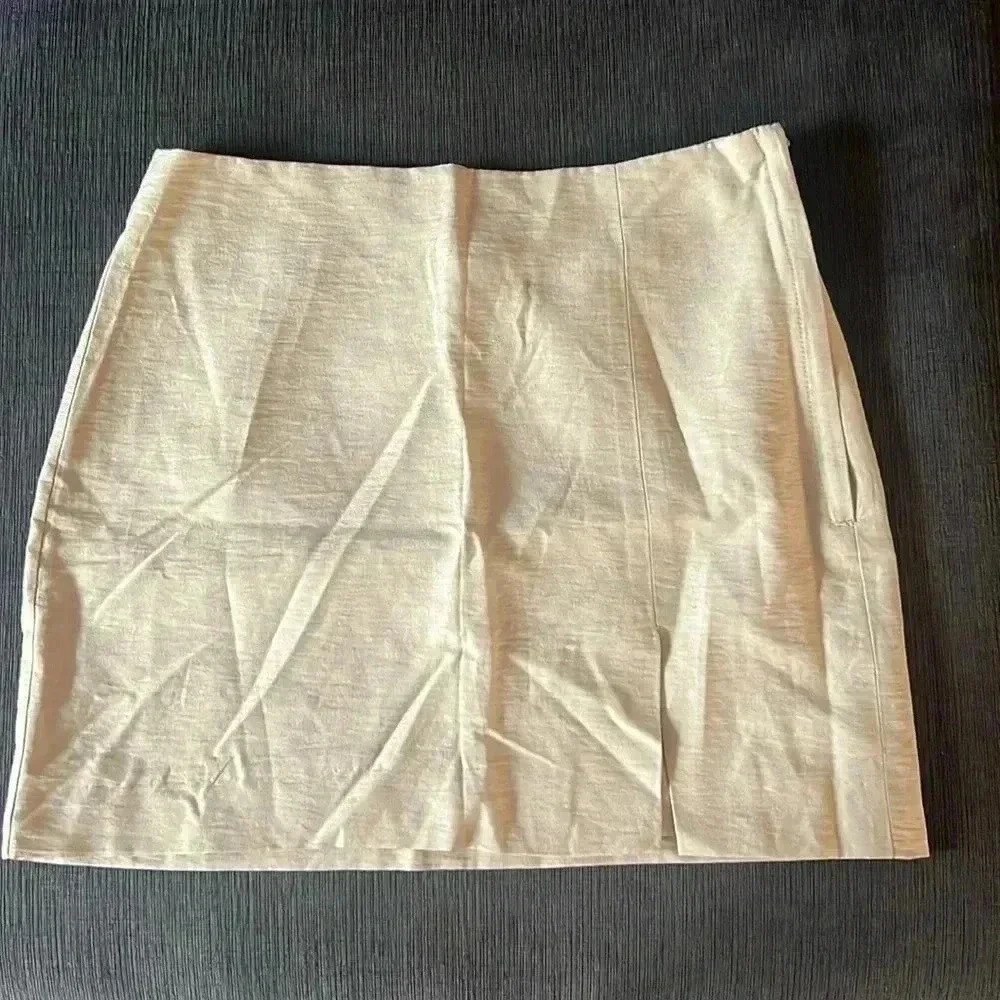 Linen Skirt with slit - Picture 3 of 6